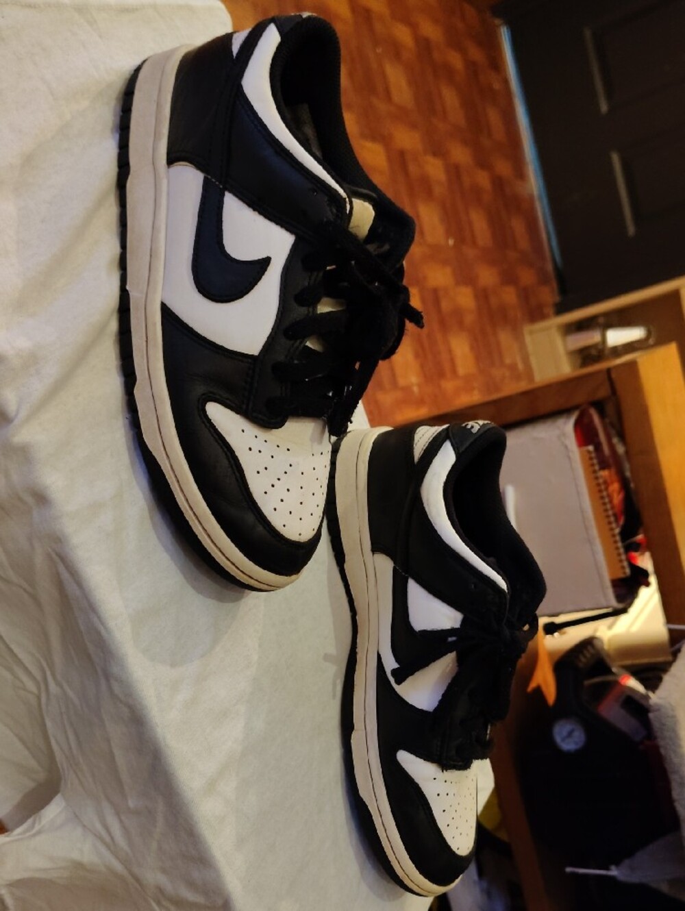 Nike Black and White Low-Top Sneakers with Swoosh - Picture 2 of 7